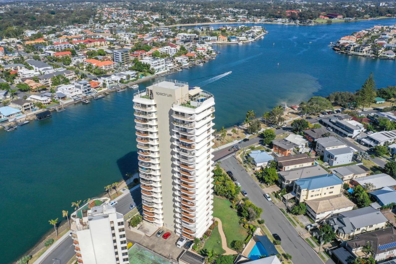 Spectrum Holiday Apartments Gold Coast Exterior photo