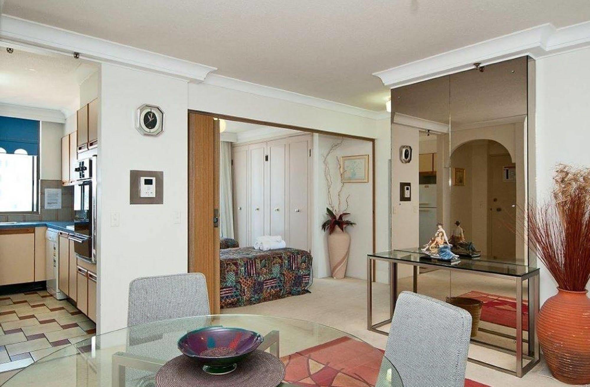Spectrum Holiday Apartments Gold Coast Exterior photo