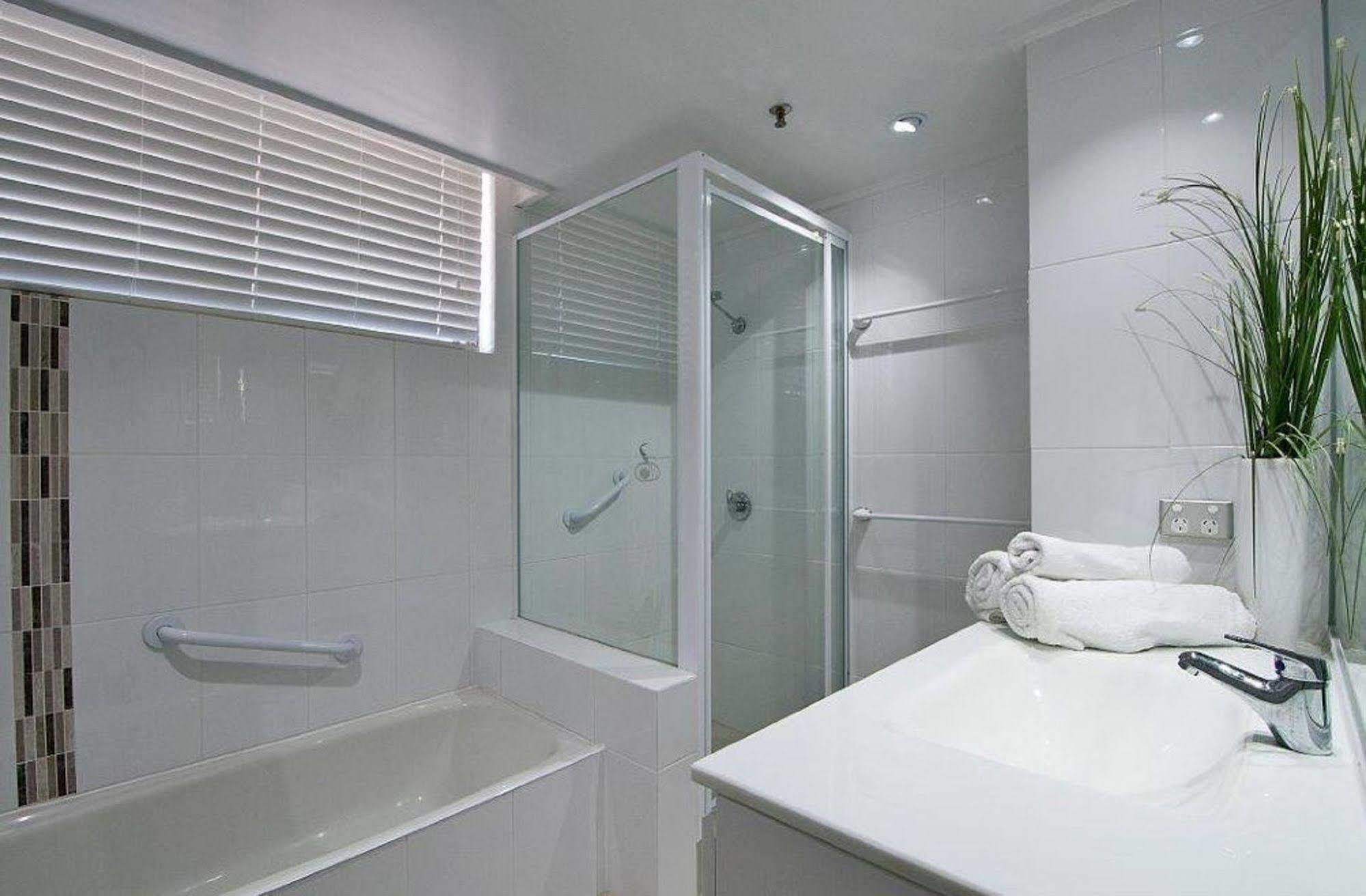 Spectrum Holiday Apartments Gold Coast Exterior photo
