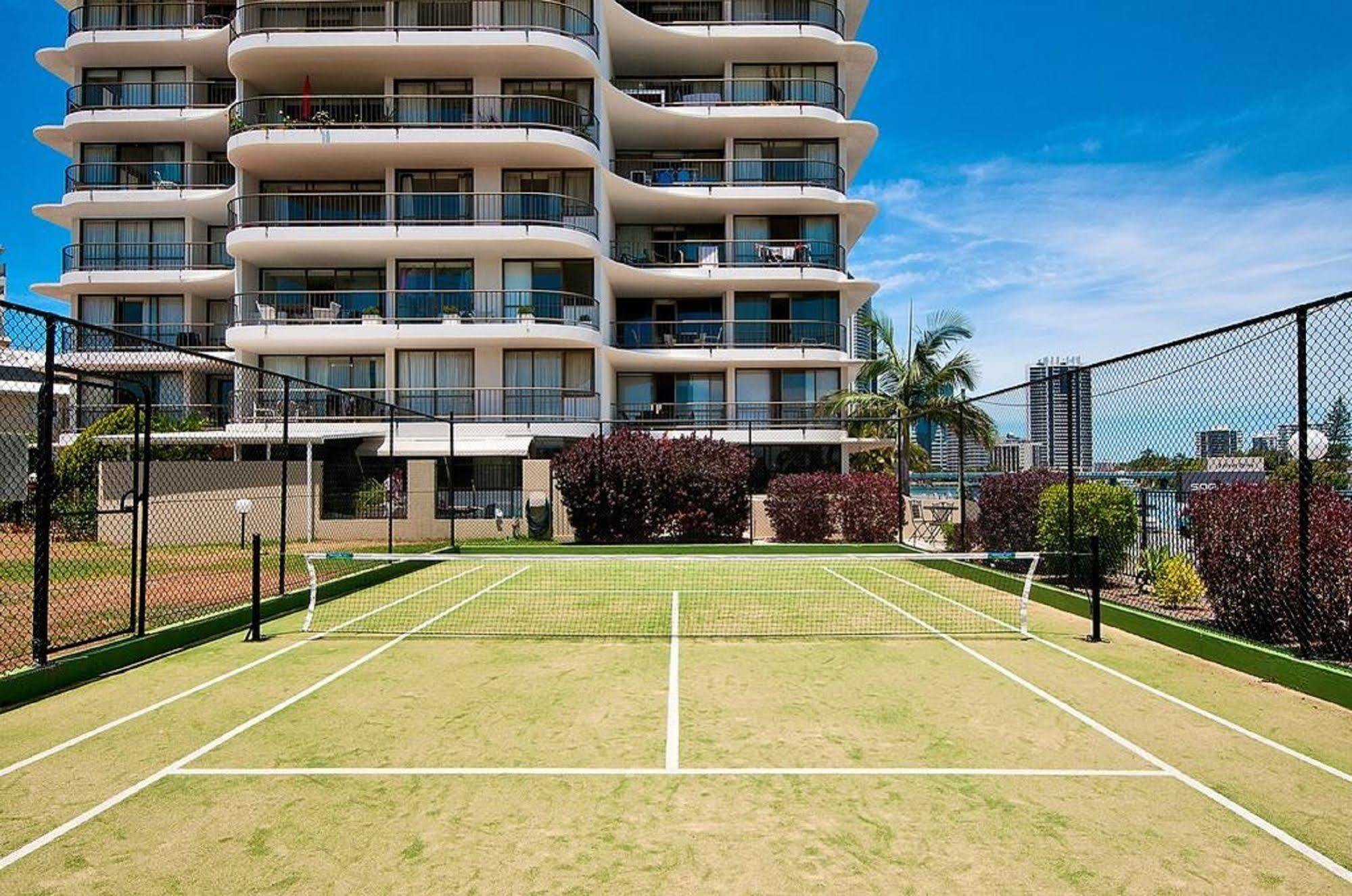 Spectrum Holiday Apartments Gold Coast Exterior photo